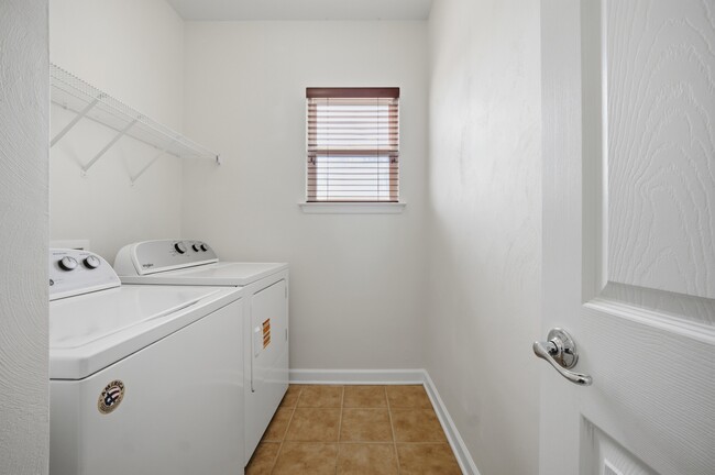 Building Photo - 5205 Pughsville Rd