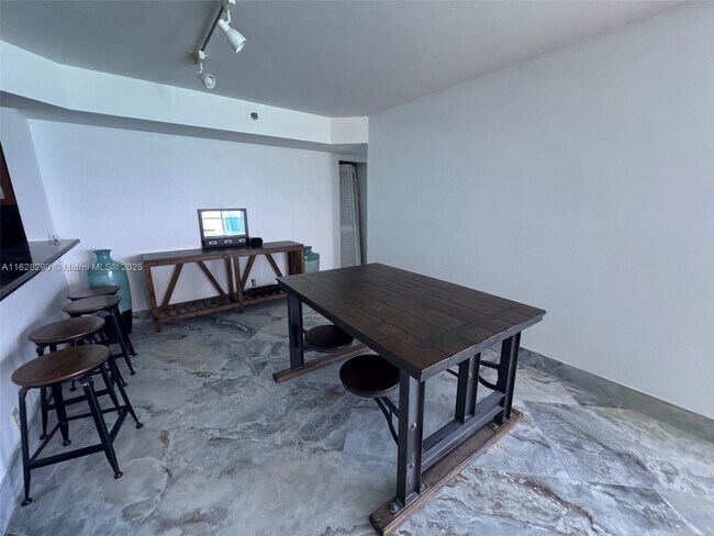 Building Photo - 6767 Collins Ave