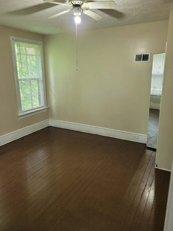 Building Photo - 517 Cumberland St