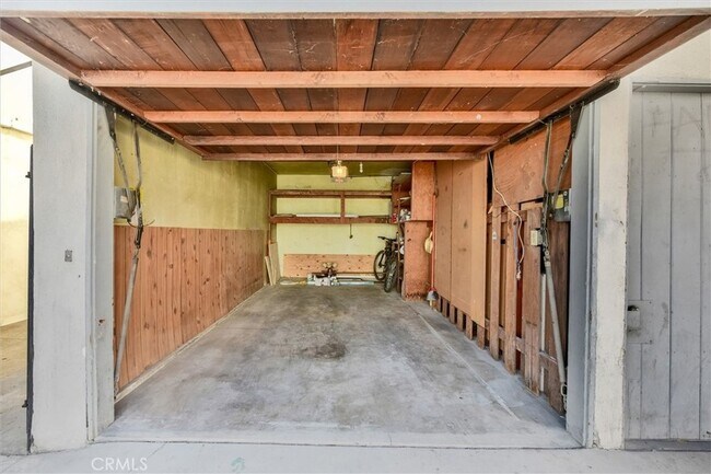 Building Photo - 68 Lime Ave