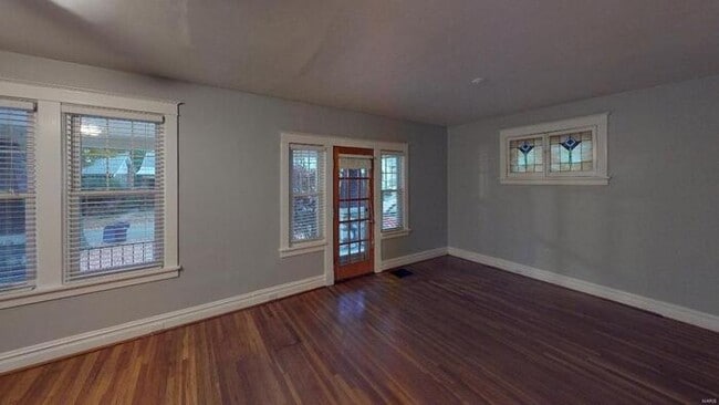 Building Photo - Fantastic 2bd/1ba home! Coming soon!
