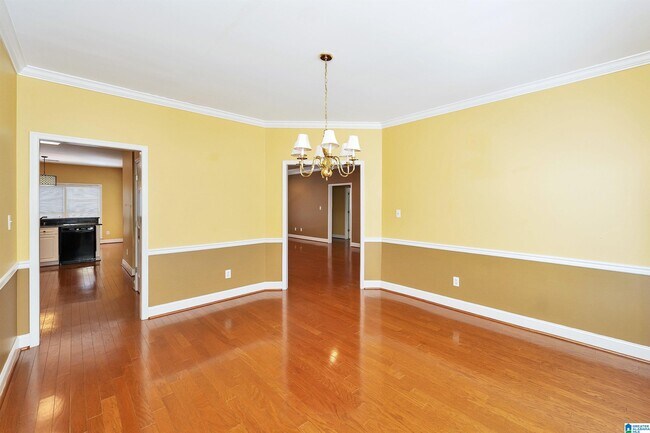 Building Photo - 5126 English Turn