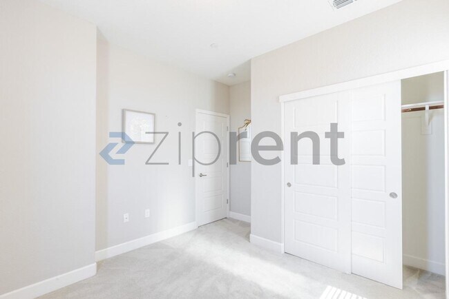 Building Photo - 5824 Highport Dr