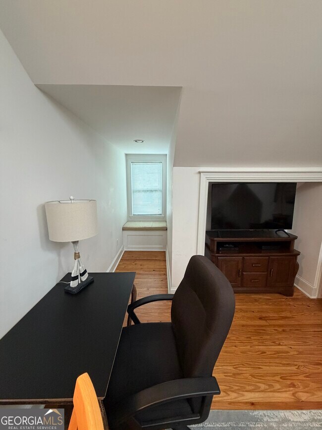 Building Photo - 601 Norris St