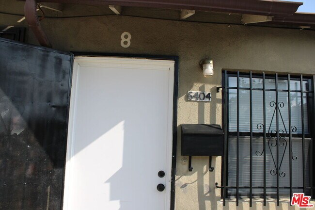 Building Photo - 6340 10th Ave