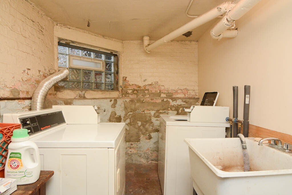 Building Photo - 3718 N Magnolia Ave