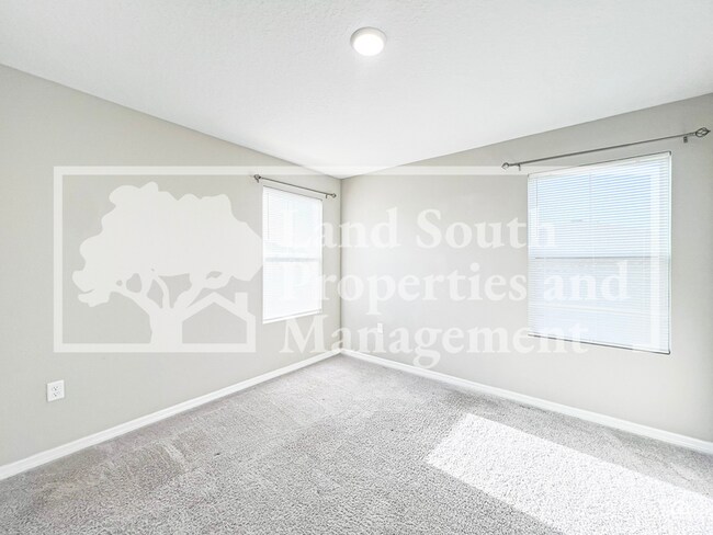 Building Photo - 5484 Siltstone St