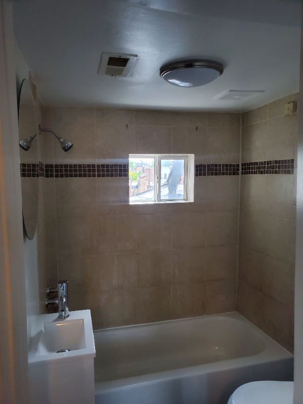 Building Photo - 803 Brooks Ln