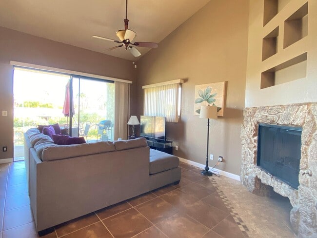 Building Photo - 45384 Driftwood Dr