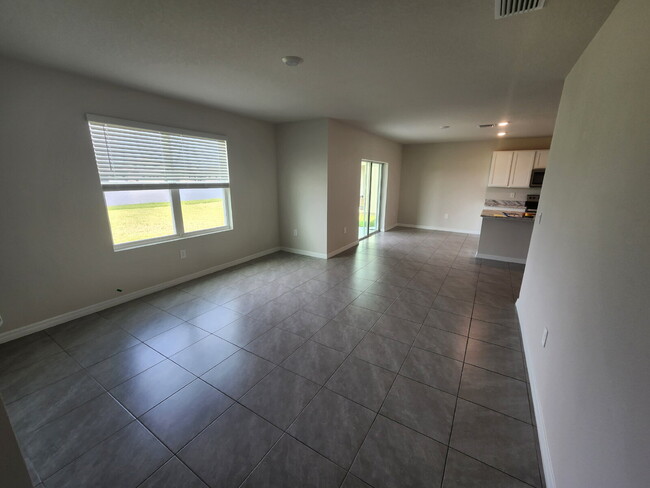 Building Photo - 18002 Canopy Pl