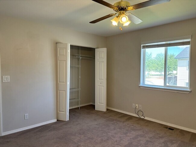 Building Photo - Home in CDA Place