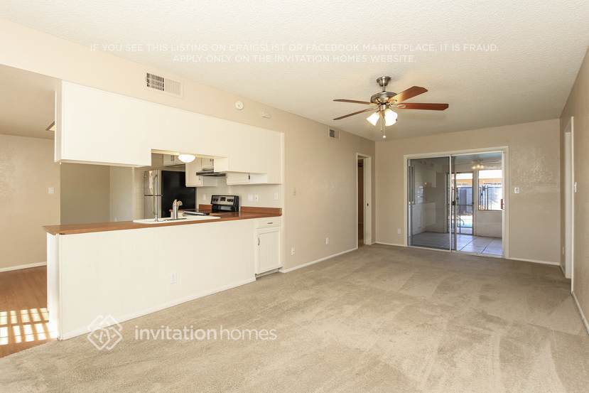 Building Photo - 1408 W Piute Ave