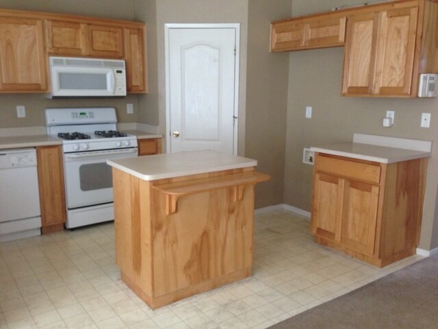 Building Photo - 730 Waterford Way