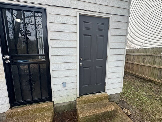 Building Photo - 3546 Christine Rd