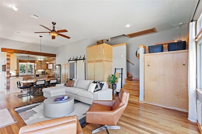 Building Photo - 14514 Hunters Pass