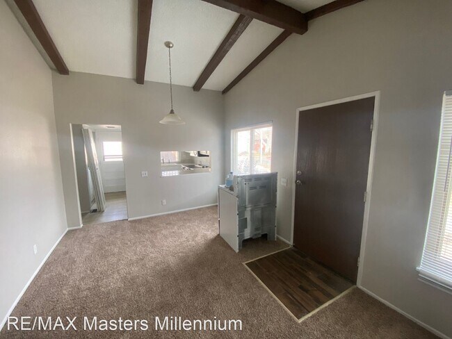 Building Photo - 3 br, 2 bath House - 3562 S Kittredge St #A
