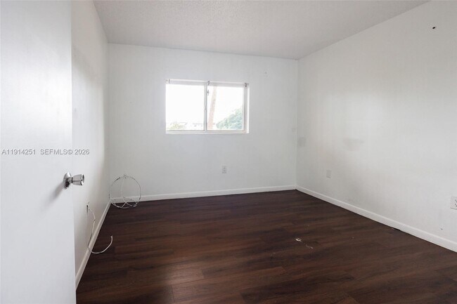 Building Photo - 14970 SW 82nd Ln