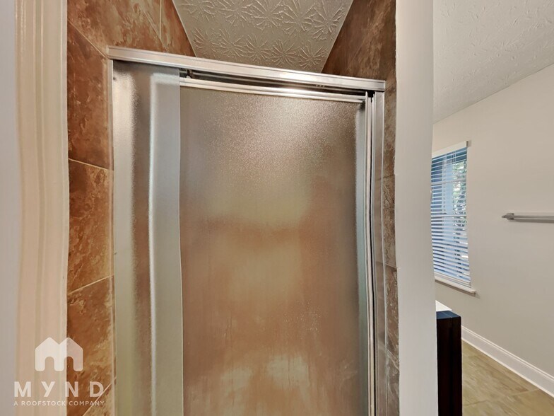 Building Photo - 255 Marcliff Ct