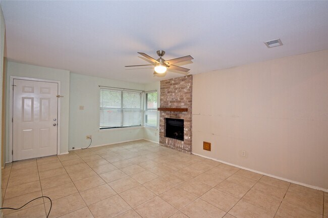 Building Photo - 2711 Grants Lake Blvd