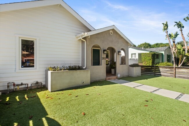 Building Photo - 2813 Military Ave