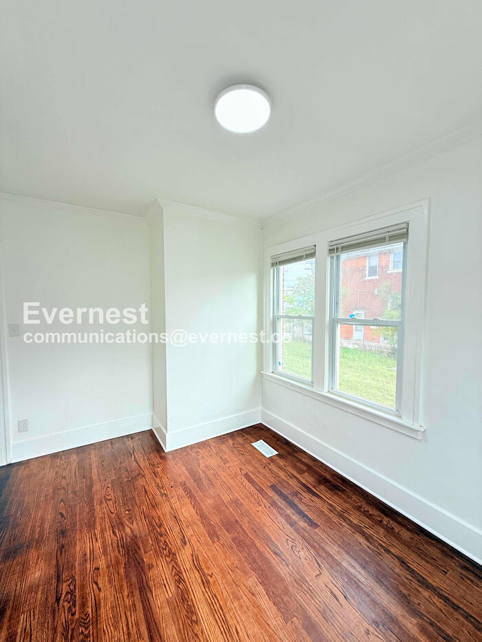 Building Photo - 2651 Calvert Ave