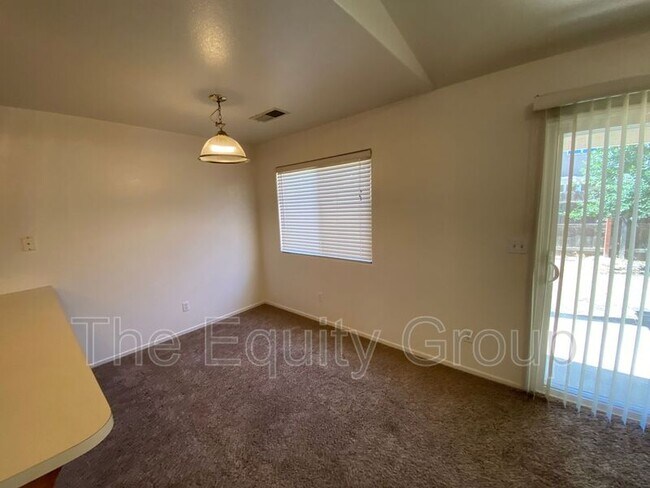 Building Photo - 3848 E Oak Ave