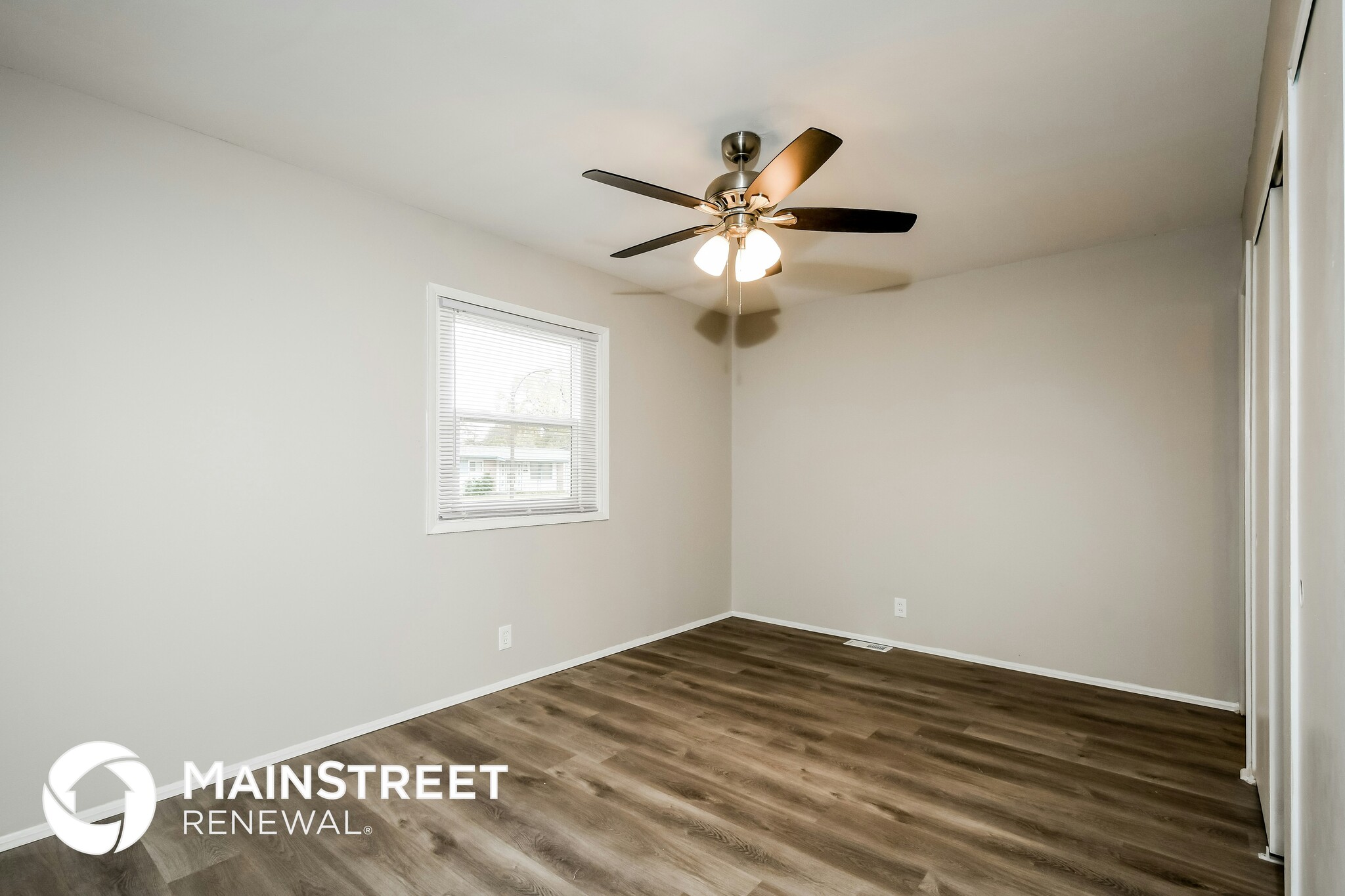 Building Photo - 1575 Loveland Dr