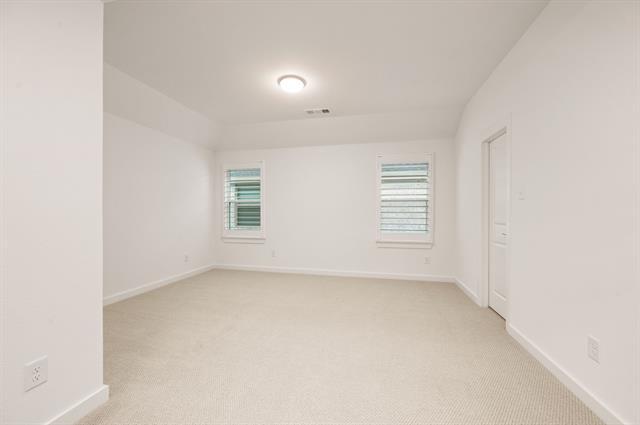 Building Photo - 16325 Renault St