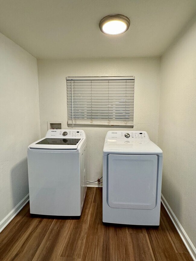 Building Photo - 15105 Nurmi St