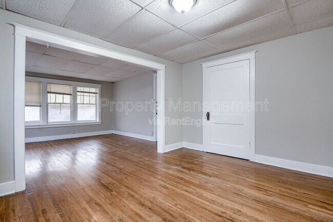 Building Photo - 513 Prospect Ave