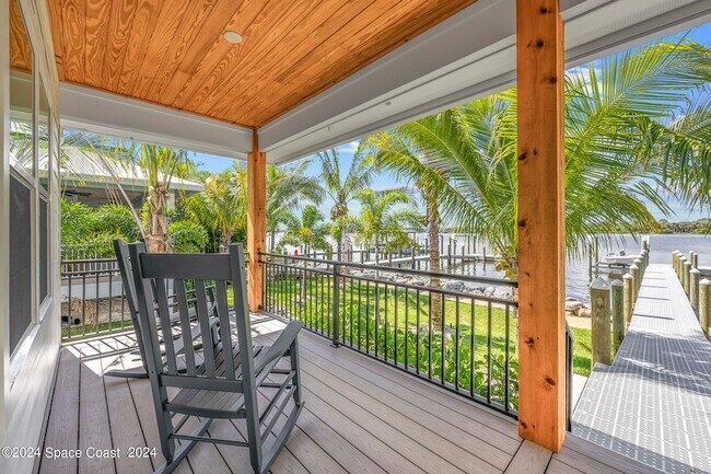 Building Photo - 19 Vip Is