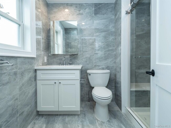 Building Photo - 35 Dunwood Rd