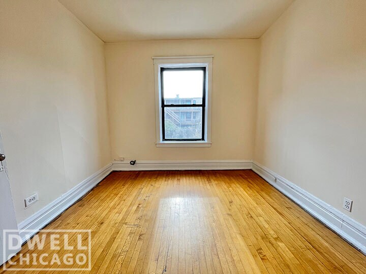 Building Photo - 2510 N Kedzie Blvd