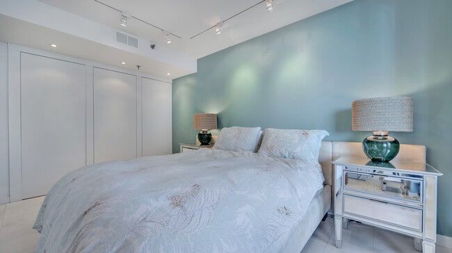 Building Photo - 701 Pennsylvania Ave NW