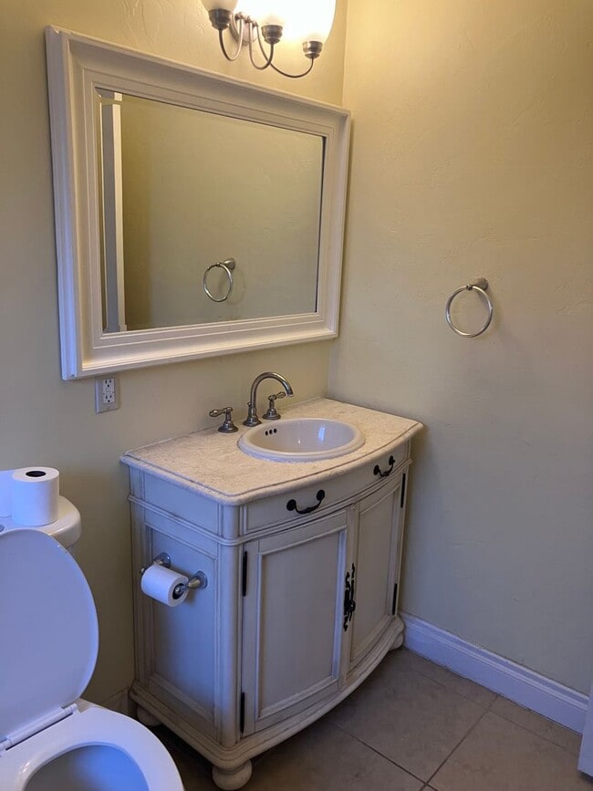 Building Photo - 242-246 N 2nd Ave