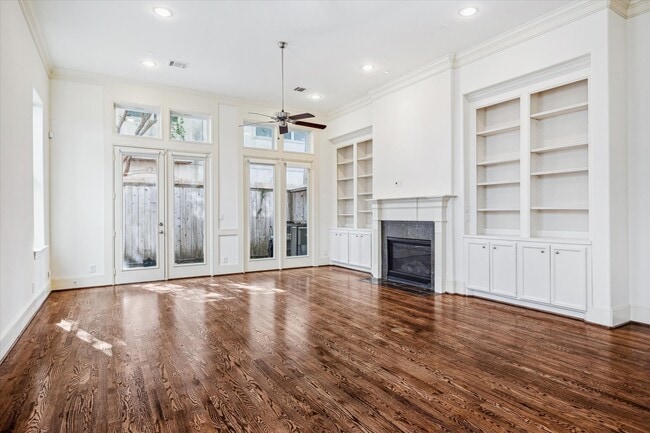 Building Photo - 1407 Knox St