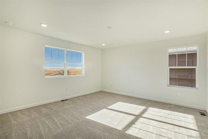 Building Photo - 650 Rob Roy Ct