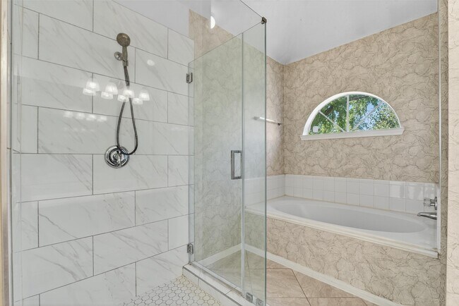 Building Photo - 4227 Meadowchase Ln