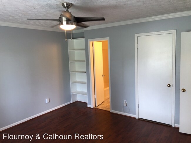 Building Photo - 3 br, 2 bath House - 5627 Rockhurst Drive