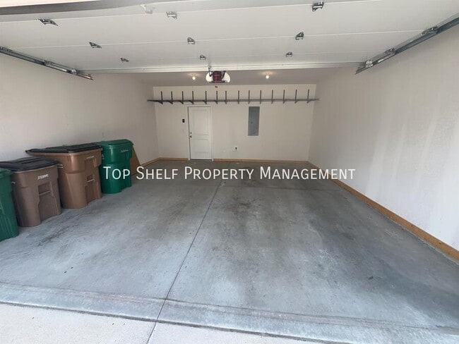 Building Photo - 2308 Hazeltine Pl
