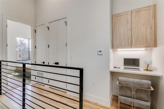 Building Photo - 5609 Live Oak St