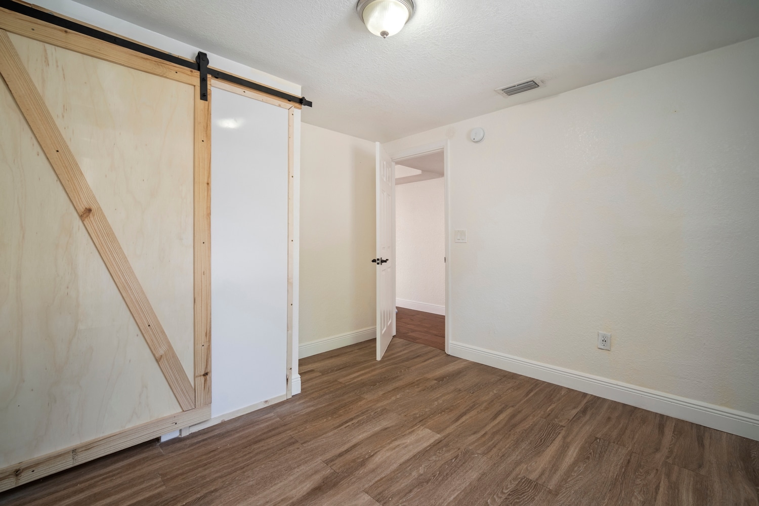 Second Bedroom - 2012 E Idlewild Ave