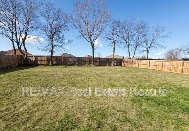 Building Photo - 751 Spicewood Trail