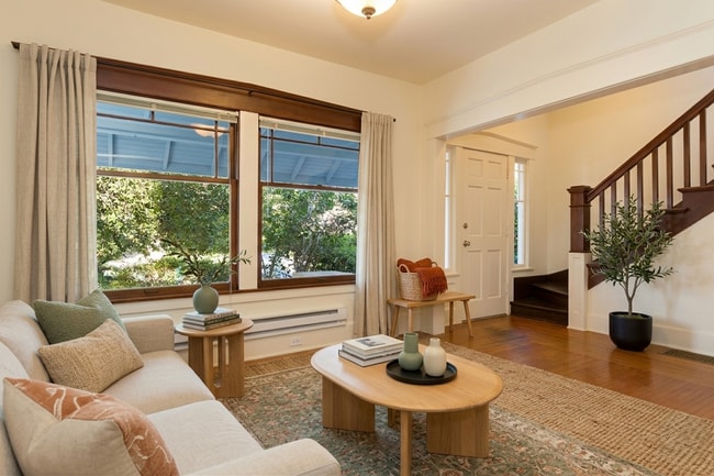 Interior Photo - Evanston Apartments