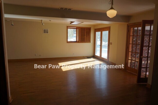 Building Photo - Amazing Views of Mt. Evans in Evergreen Highlands!