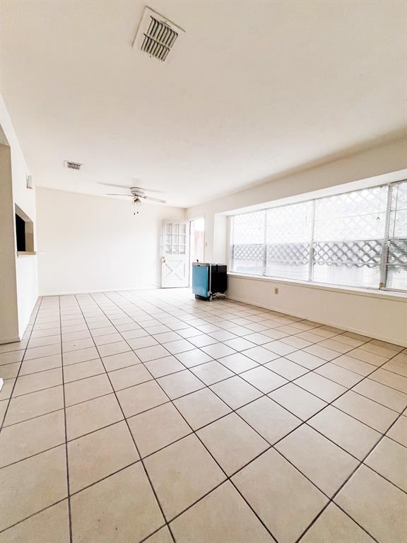Building Photo - 12933 High Star Dr
