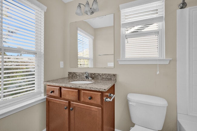 Building Photo - 11515 McDunkeld Dr