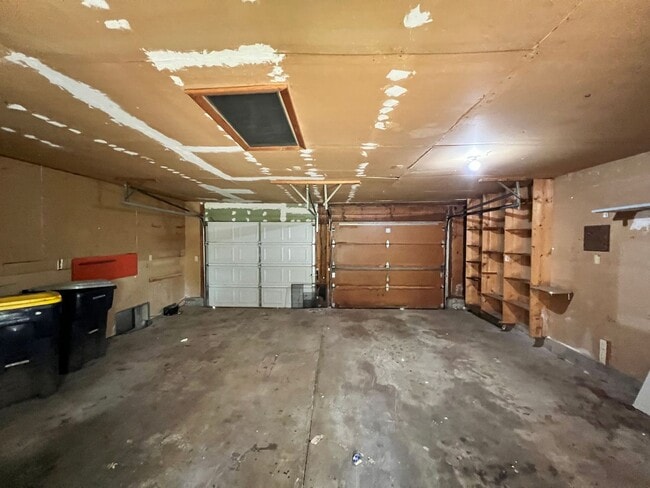 Building Photo - 7601 Ruskin Way