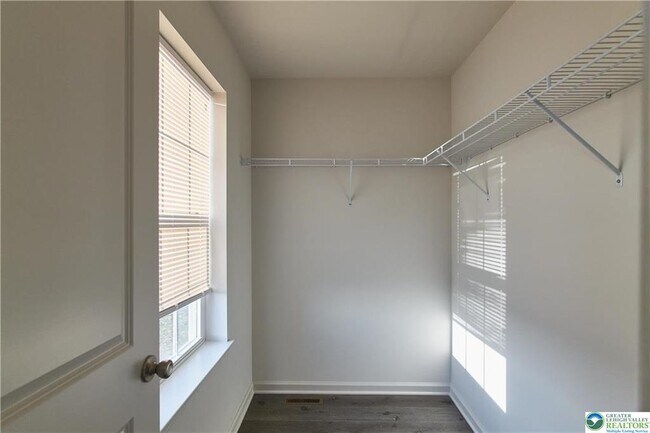 Building Photo - 6653 Stein Way