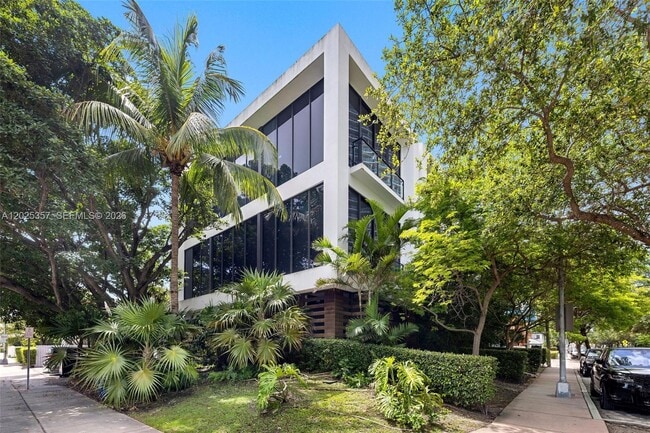 Building Photo - Bay Road, Miami Beach, FL 33139 - 3 BR 3.5 BA townhouse